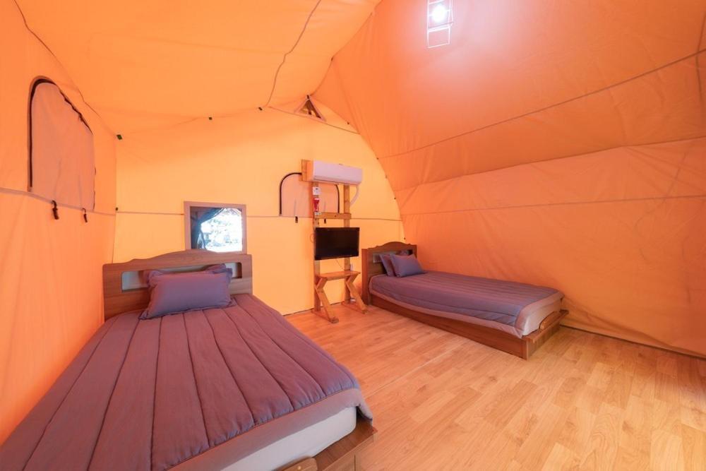 Inje Naerincheon Glamping Hotell Rum bild