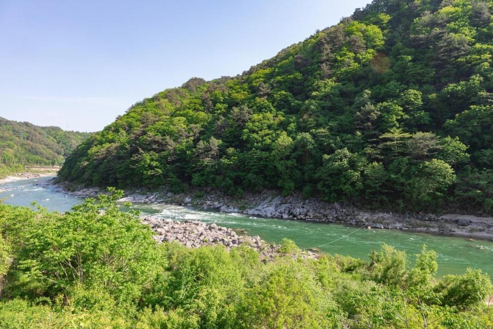 Inje Naerincheon Glamping Hotell Exteriör bild